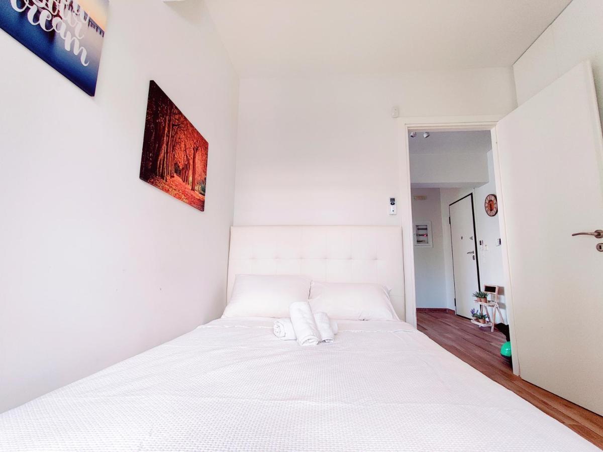 Wsd Luxury Bright 2Bd Apt With Sea View Balcony أثينا المظهر الخارجي الصورة