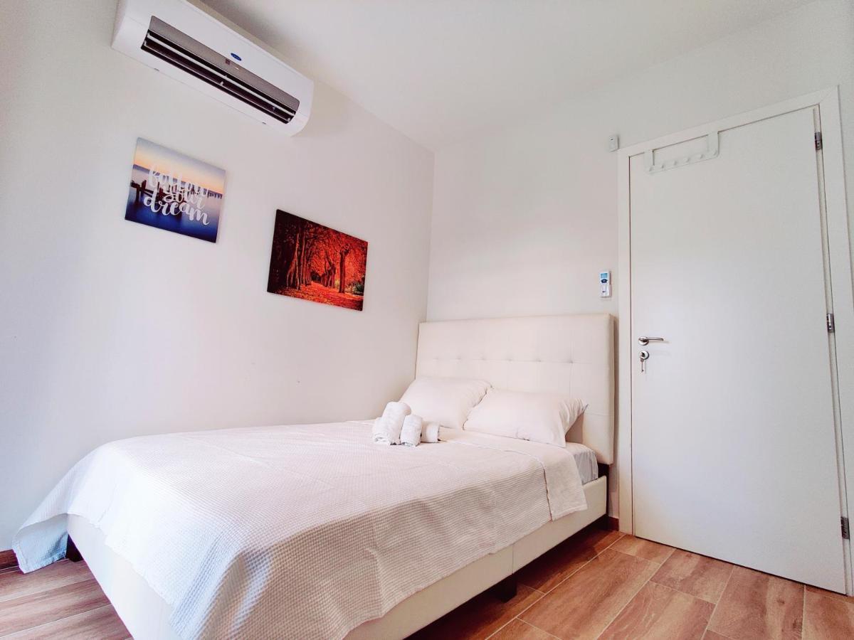 Wsd Luxury Bright 2Bd Apt With Sea View Balcony أثينا المظهر الخارجي الصورة